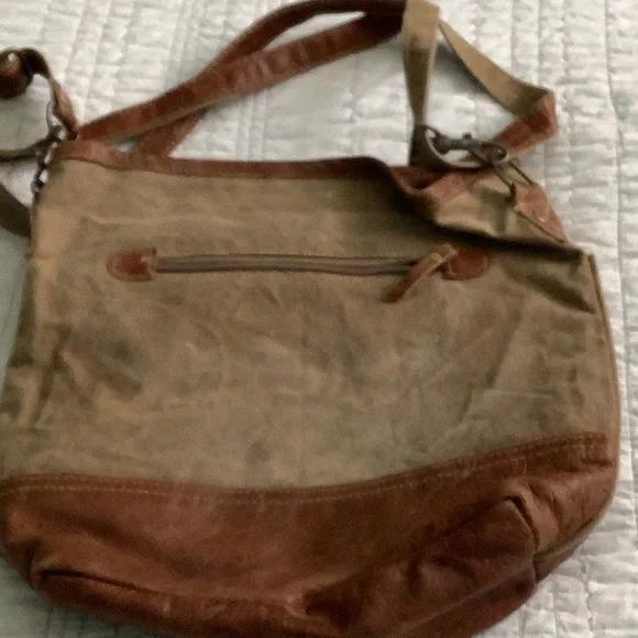 Handbag - Picture 3 of 6